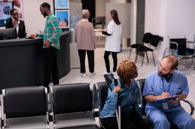 Poradnik pacjenta – jak przygotować się do wizyty w nowoczesnej klinice medycznej